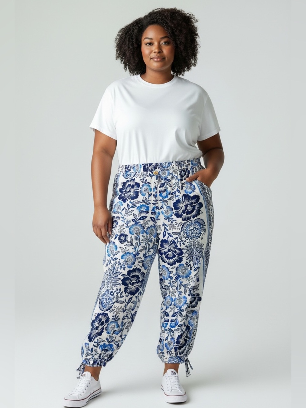 Rachel Zoe Women’s Floral Jogger Pants Large Blue White Drawstring Pockets Y2K